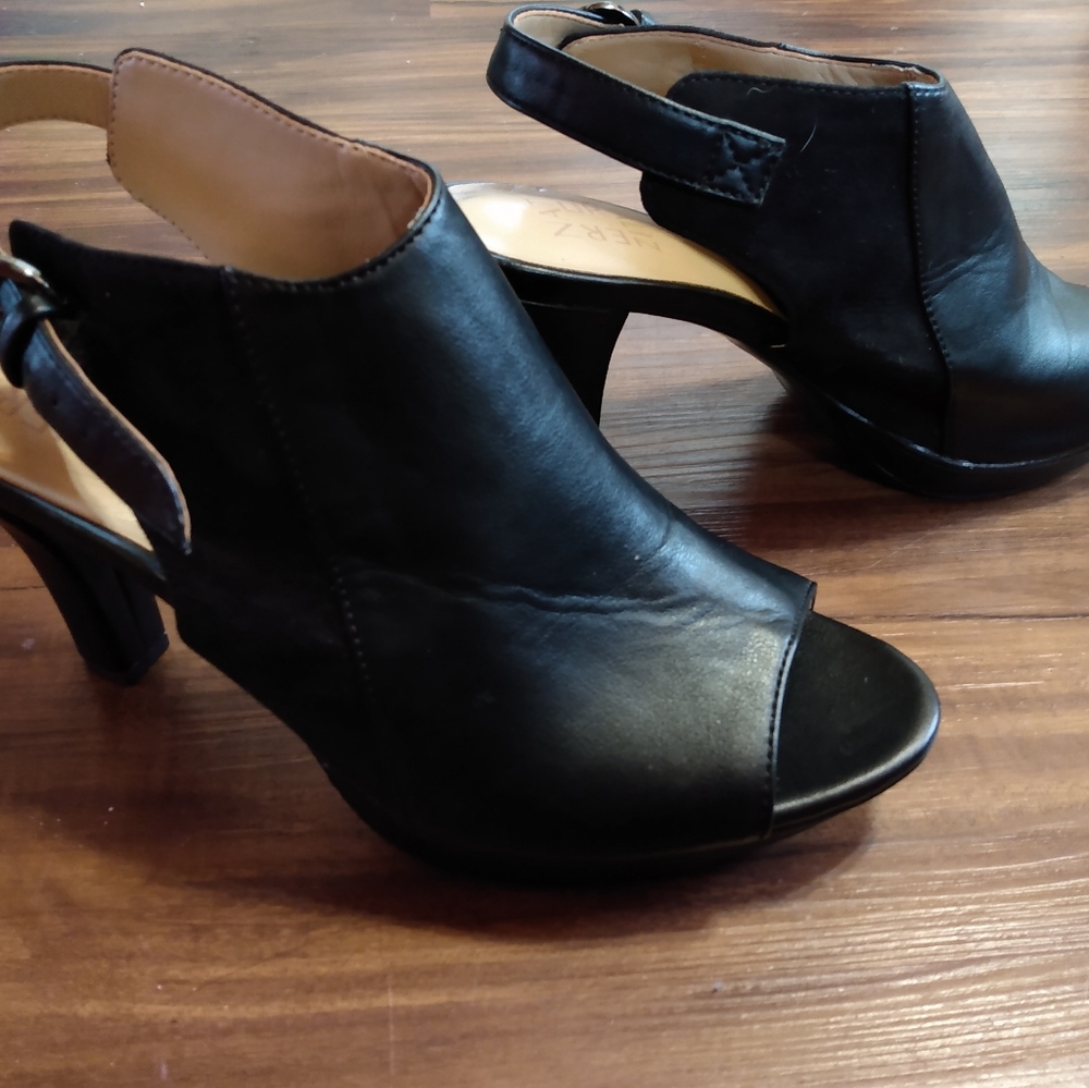 👠2 for $25👠Black booties